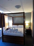 Springfield Hotel & Health Club