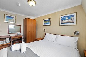 Invicta Hotel