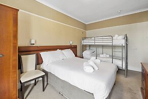 Invicta Hotel