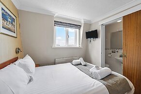 Invicta Hotel