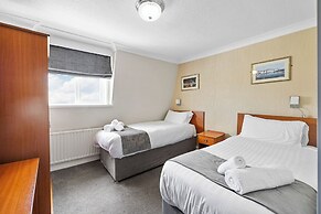 Invicta Hotel
