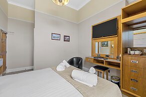 Invicta Hotel