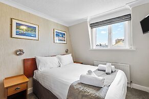 Invicta Hotel