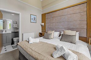 Invicta Hotel