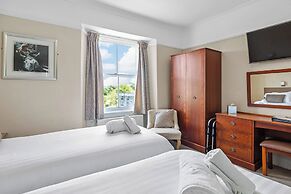 Invicta Hotel