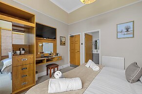 Invicta Hotel