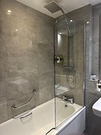 De Vere Cotswold Water Park