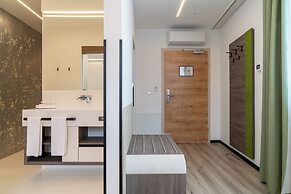CHRIZZ Rooms