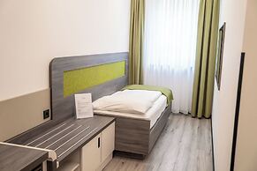 CHRIZZ Rooms