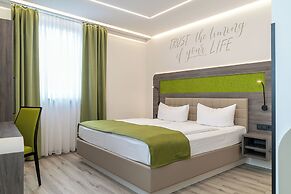 CHRIZZ Rooms