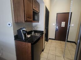 Comfort Inn & Suites Miami - Route 66