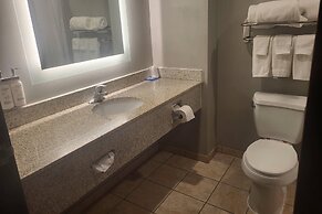 Comfort Inn & Suites Miami - Route 66