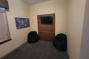 Comfort Inn & Suites Miami - Route 66