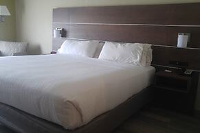 Comfort Inn & Suites Miami - Route 66