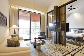 The Riverview Retreat, Corbett