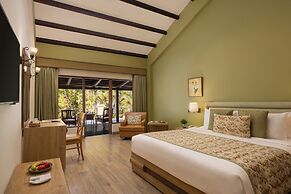 The Riverview Retreat, Corbett
