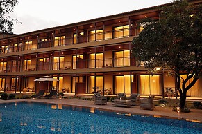The Riverview Retreat, Corbett