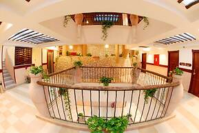 Al Liwan Suites