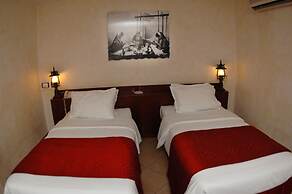 Al Liwan Suites