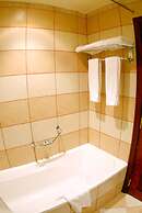 Al Liwan Suites