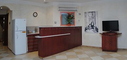 Al Liwan Suites