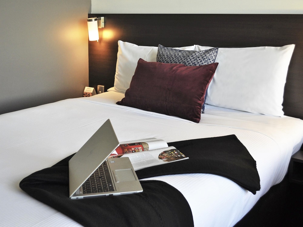 ibis Melbourne Glen Waverley