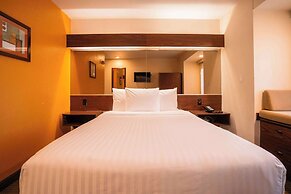 Microtel Inn by Wyndham Ciudad Juarez/By US Consulate
