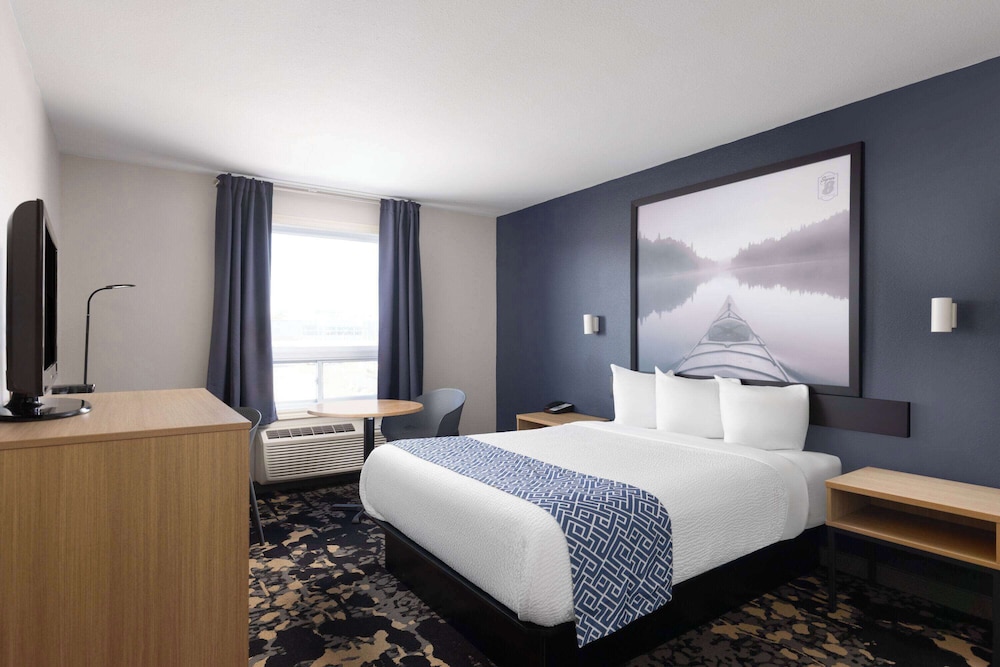 Super 8 by Wyndham St-Jerome