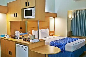 Microtel by Wyndham Davao