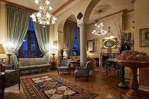 Petit Palais Hotel De Charme