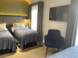 The Churchill Hotel