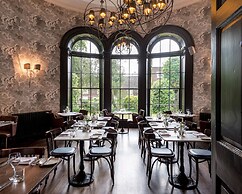 The Churchill Hotel