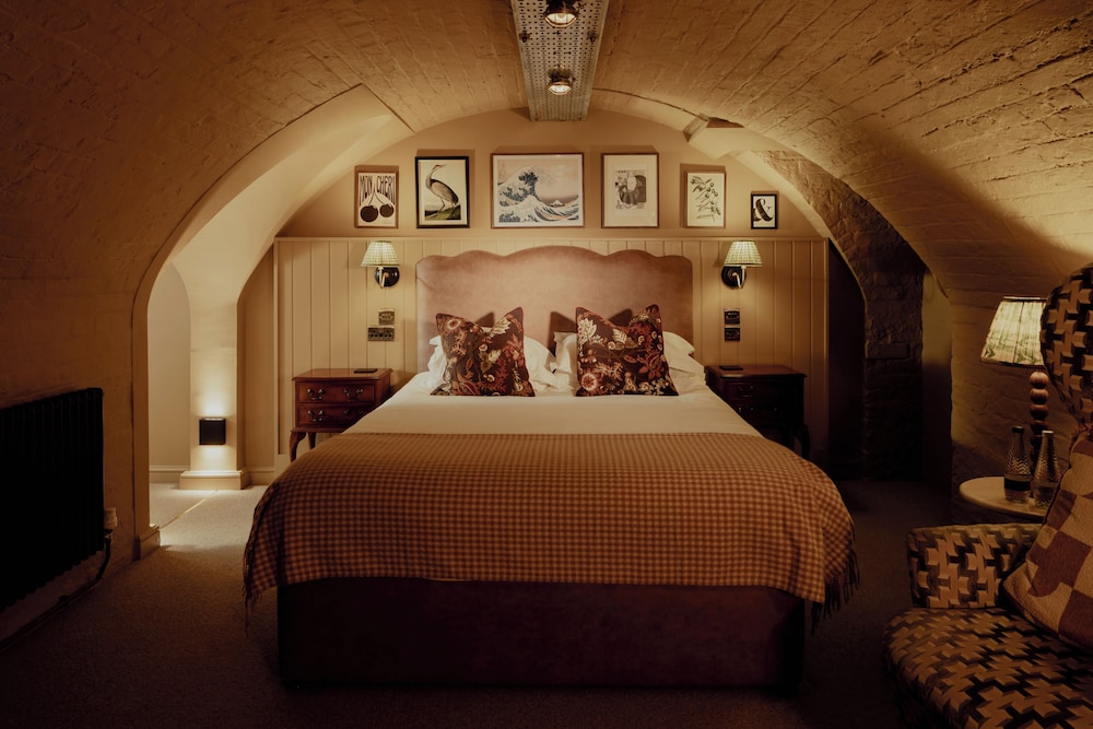The Churchill Hotel
