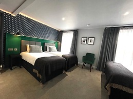 The Churchill Hotel
