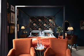 The Churchill Hotel