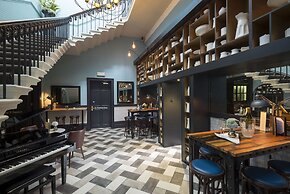 The Churchill Hotel