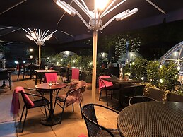 The Churchill Hotel