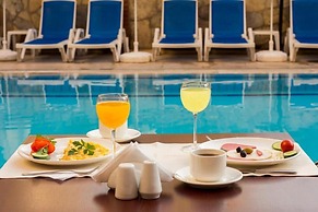 Dinc Hotel