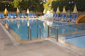 Dinc Hotel