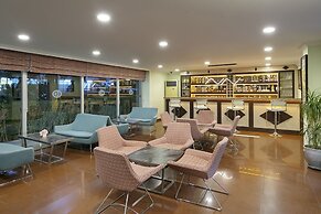Dinc Hotel