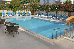 Dinc Hotel