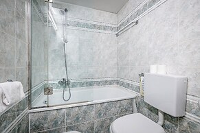 Hotel Alessandra