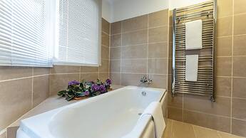 The Marmara Suadiye Residence