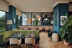 The Gateway Hotel