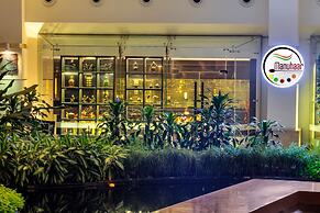 Sahara Star