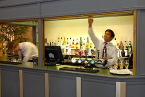 Antoinette Hotel Wimbledon