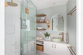 Pacific Views Resort