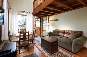 Middle Beach Lodge