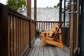 Middle Beach Lodge