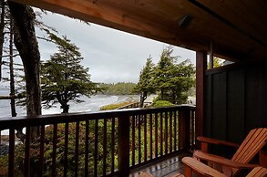 Middle Beach Lodge